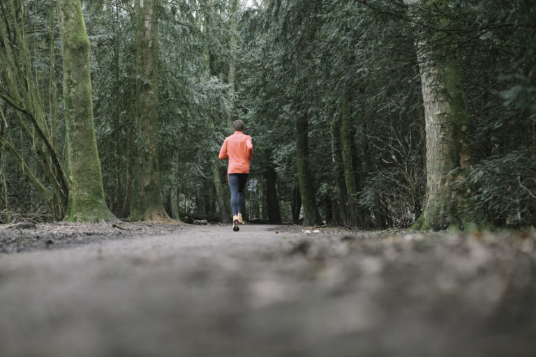 A runner running on a path featured image